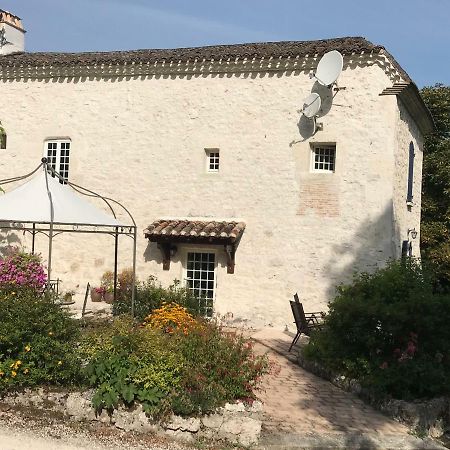 Apartamento Bergerie Le Vieux Manoir Valeilles Exterior foto