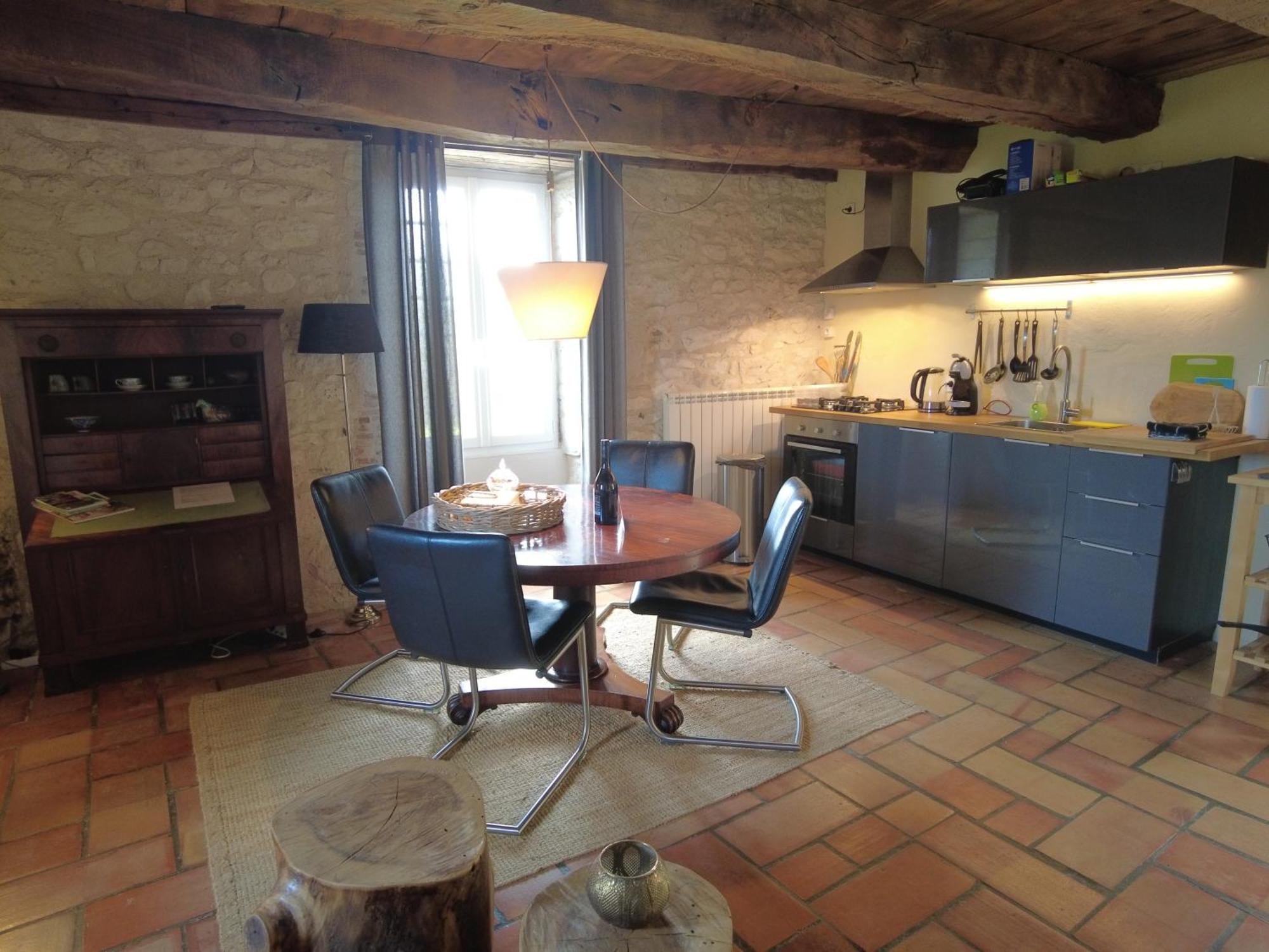 Apartamento Bergerie Le Vieux Manoir Valeilles Exterior foto