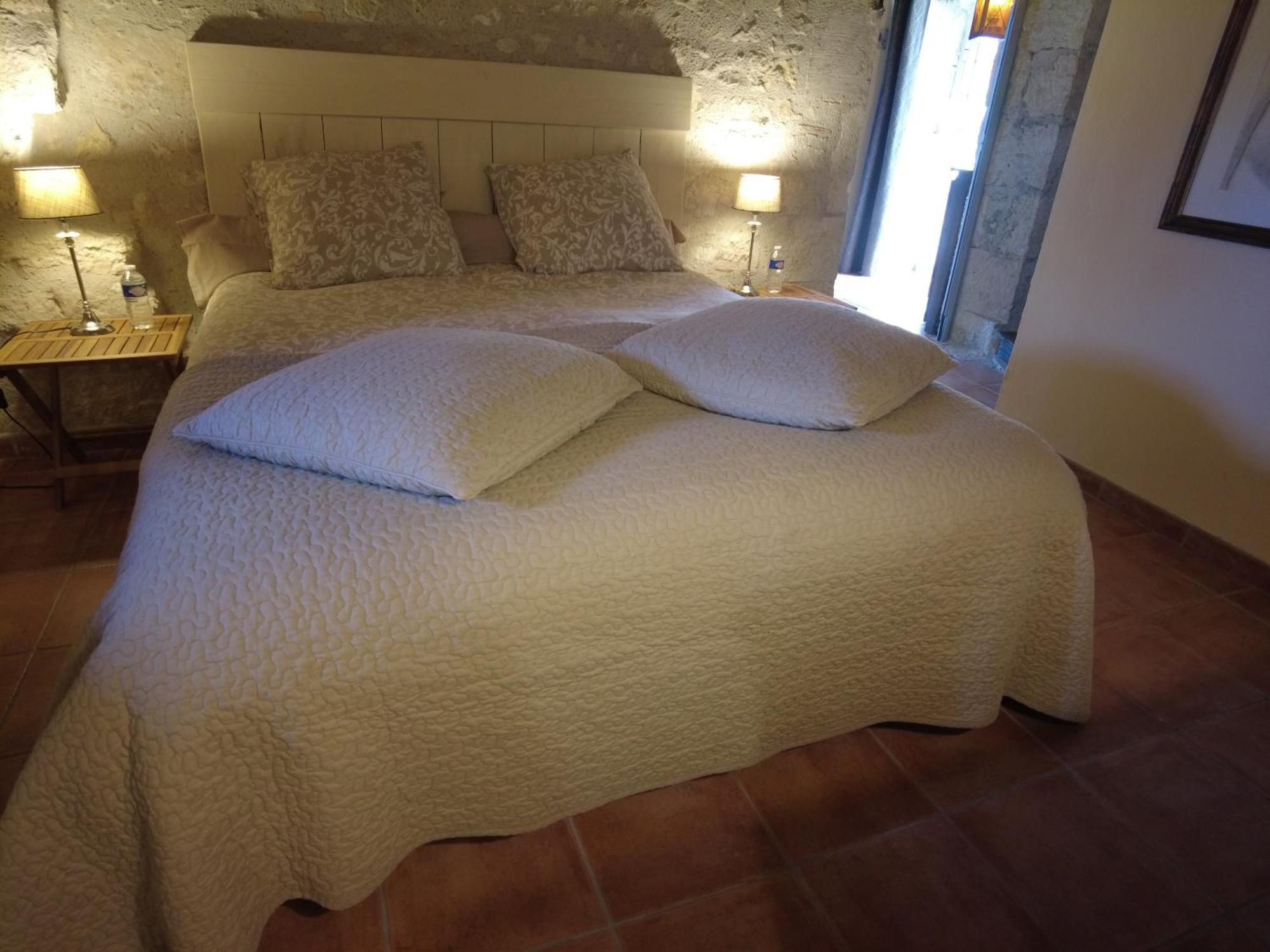 Apartamento Bergerie Le Vieux Manoir Valeilles Exterior foto