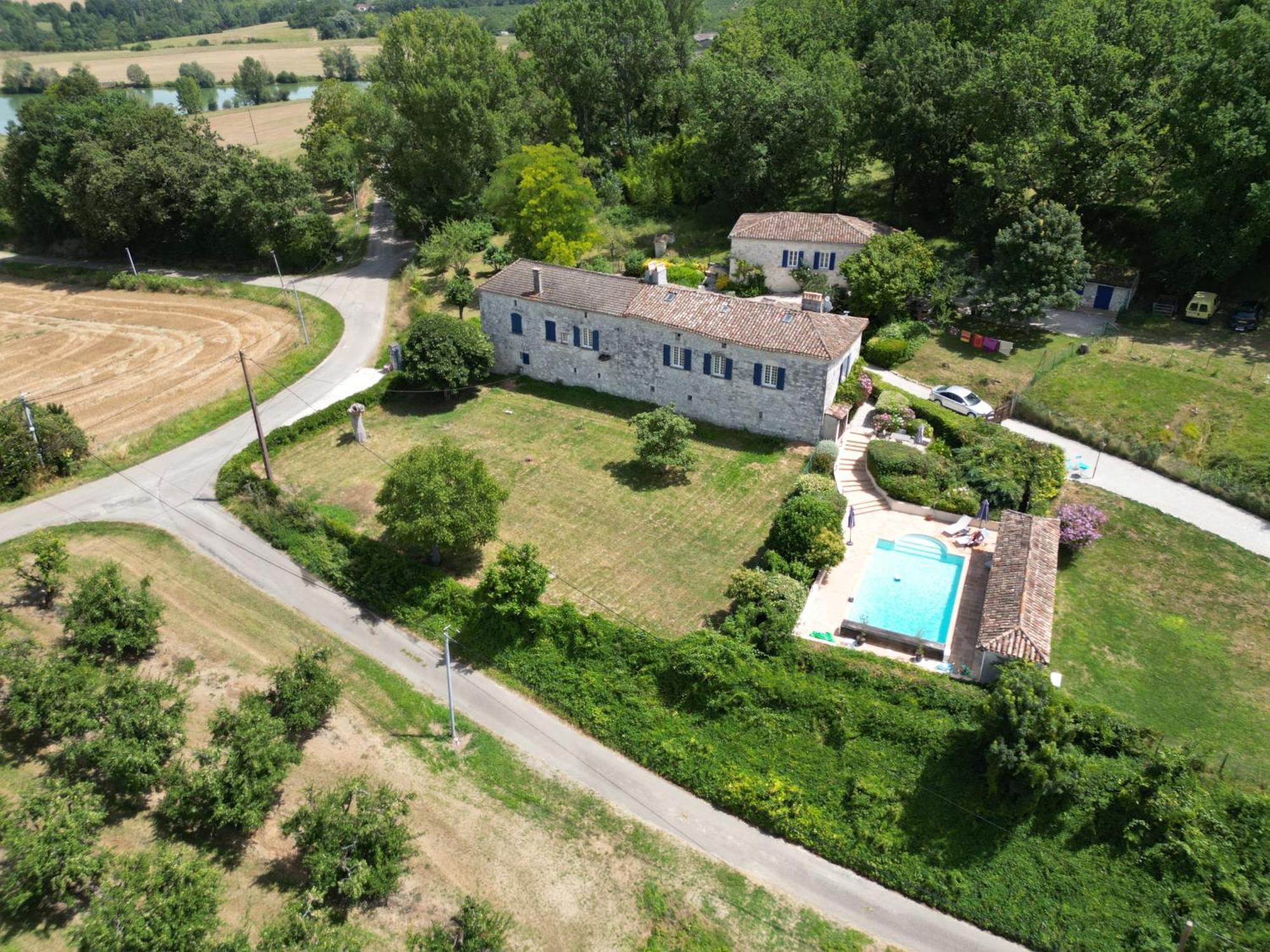 Apartamento Bergerie Le Vieux Manoir Valeilles Exterior foto