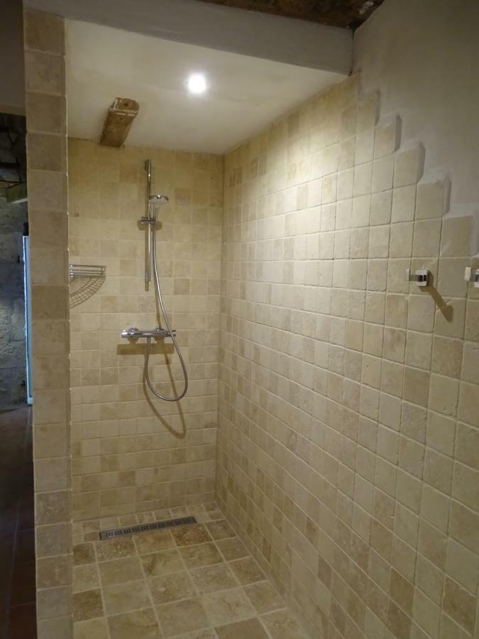 Apartamento Bergerie Le Vieux Manoir Valeilles Exterior foto