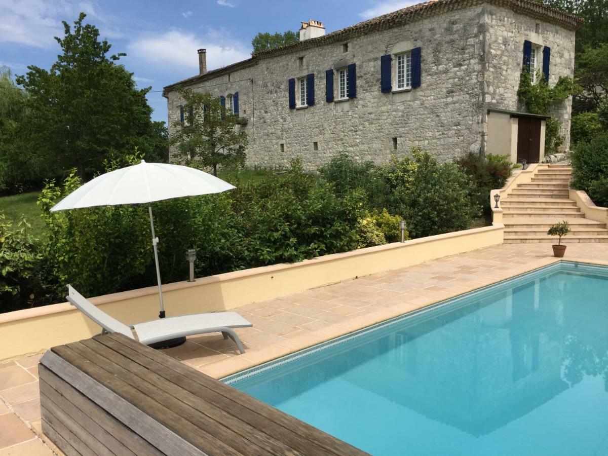 Apartamento Bergerie Le Vieux Manoir Valeilles Exterior foto