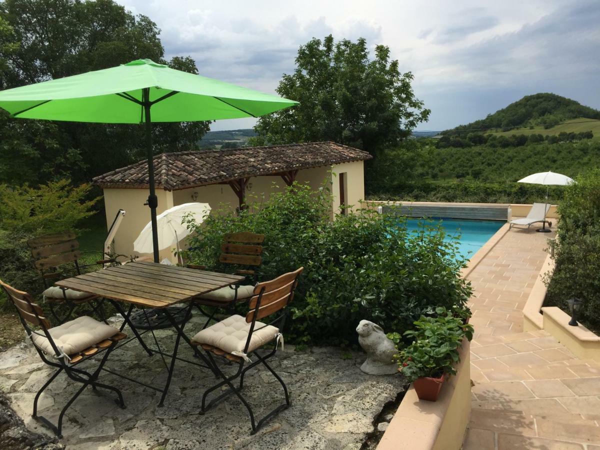 Apartamento Bergerie Le Vieux Manoir Valeilles Exterior foto